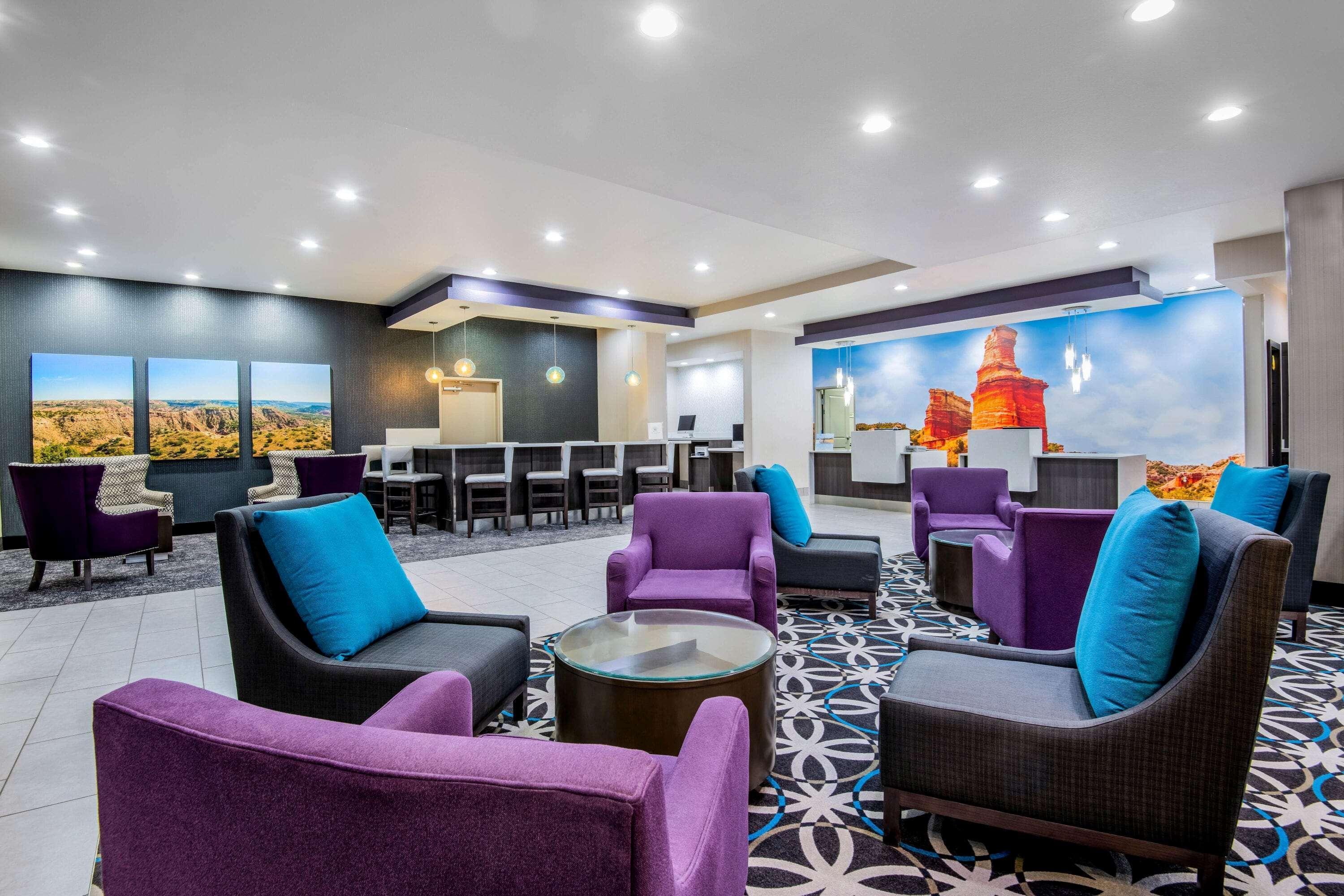 La Quinta By Wyndham Pampa Hotel Bagian luar foto